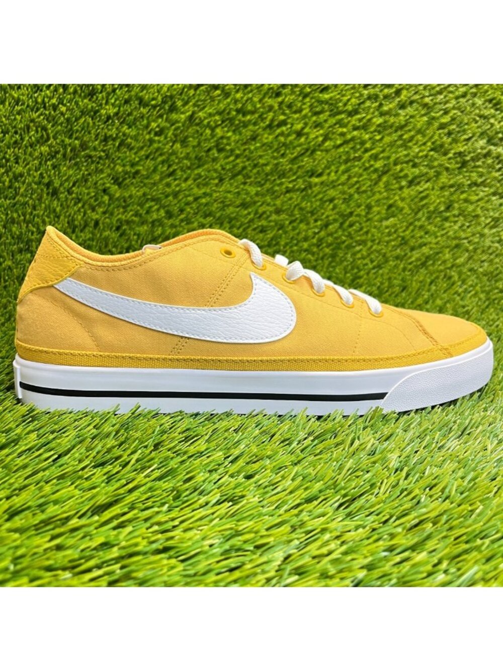 Nike Court Legacy Canvas Mens Size 11 Yellow White Athletic Shoes Sneakers